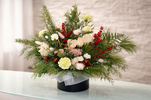 Winter Bouquets 2025: Why Florida Does Christmas Flowers Differently
